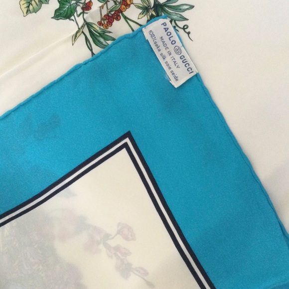 HOST PICK Vintage Paolo Gucci Silk Scarf - Picture 6 of 6